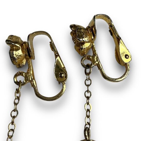 Vintage Gold Tone Rose with Green & Red Drop Dangle Clip On Earrings - Picture 6 of 11